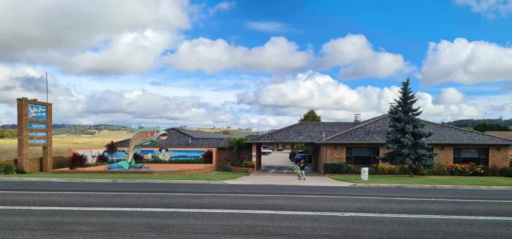 Oberon - Blue Mountains - Big Trout Motor Inn - Sold by Manenti Quinlan & Associates