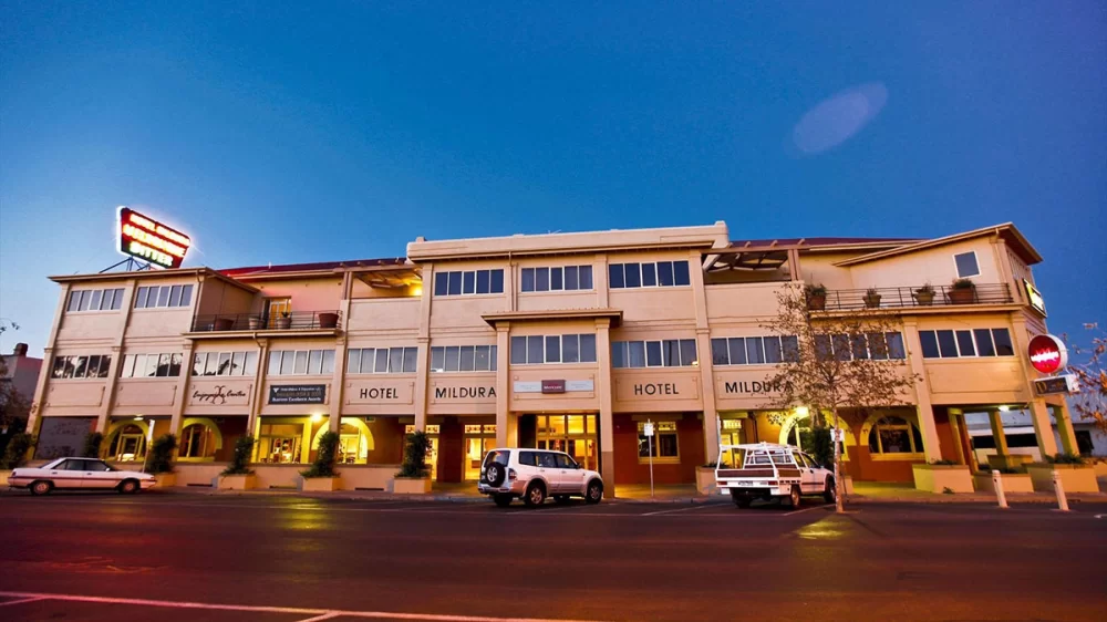 Sunshine, stars and accommodation gold in Mildura