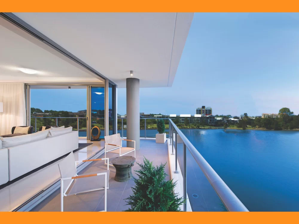 Who is Custom Realty Group?