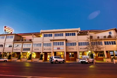 Sunshine, stars and accommodation gold in Mildura