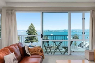 Business booms in New Zealand’s Riviera