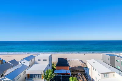 Beach Palms wave with opportunity