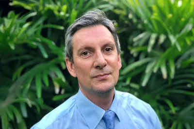 Taking the Sunshine Coast by Storm: The Rise of Alex Barker-Ré