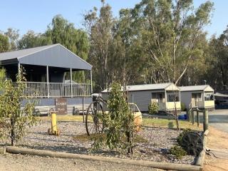 Award-Winning FHGC, Creek-Side Resort - 31 Acres, Immediate Profit Upside | Resort Brokers ID : FH009064