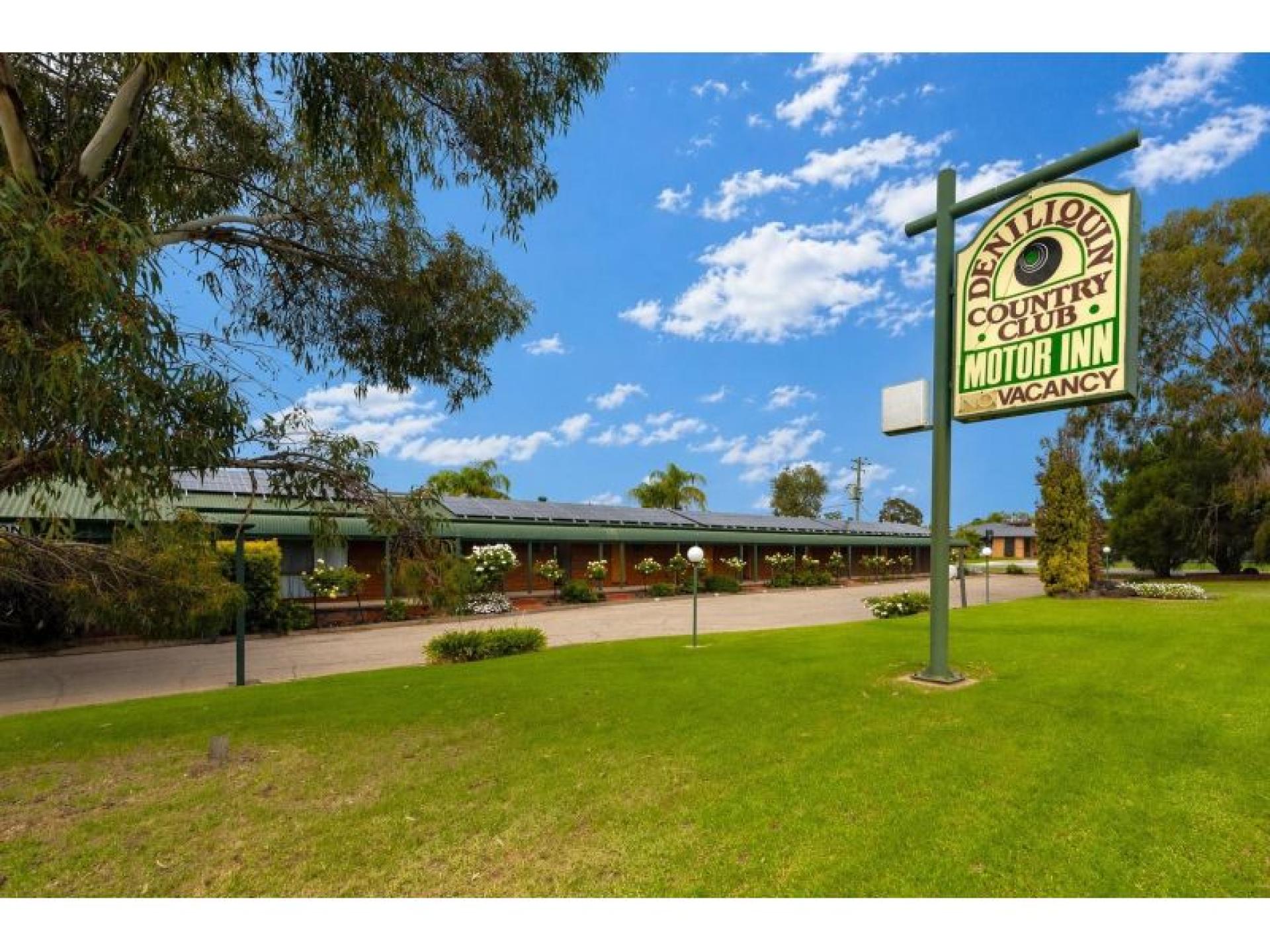 Motel for sale  Deniliquin