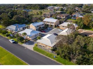 PRIME 13-KEY FREEHOLD MOTEL IN GORGEOUS PORT CAMPBELL ON GREAT OCEAN ROAD | Resort Brokers ID : FH008978
