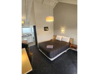 Motels For Sale - 1 large