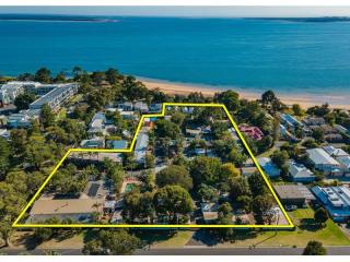 Premier Beachfront Resort with Diversified Accomm Income - Cowes, Phillip Island | Resort Brokers ID : LH009191