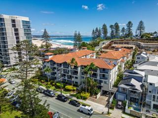 PERFECTLY LOCATED BEACHSIDE RESORT DELIVERING EXCEPTIONAL RETURNS | Resort Brokers ID : MR009153