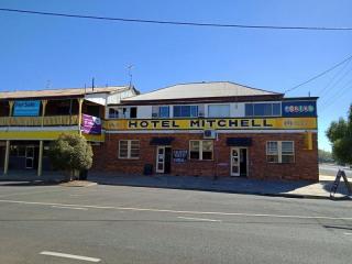 An Iconic Country Renovator Hotel in the Heart of Mitchell