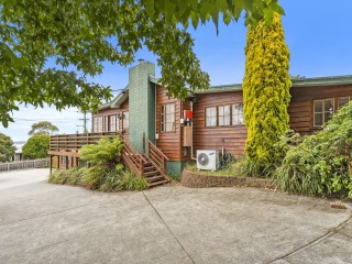 Bed and Breakfasts For Sale - 1 large