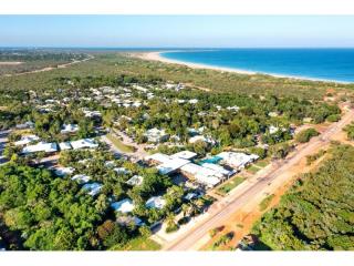 Boutique 8 Bungalow High-Performing MR Business with an outstanding reputation | Resort Brokers ID : MR009188