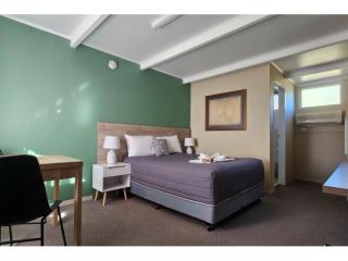 Motels For Sale - 1 large